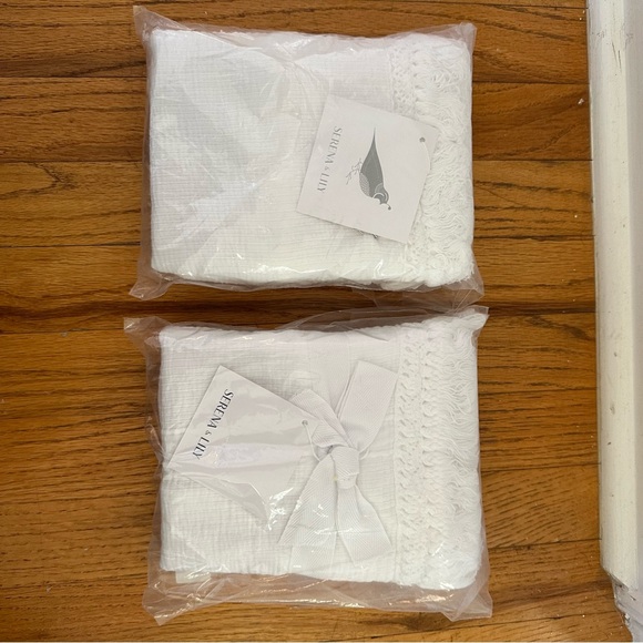 NWT Serena & Lily Maya Coverlet Standard Sham - Set of 2 - Picture 9 of 11